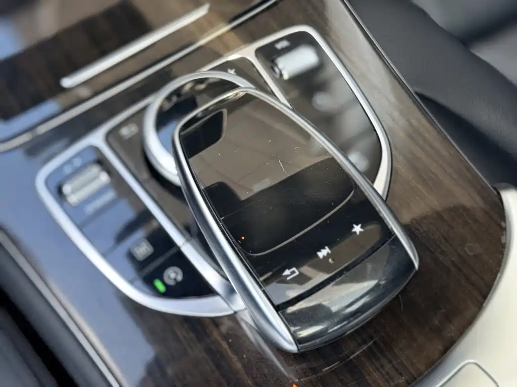 Mercedes-Benz GLC — миниатюра 16