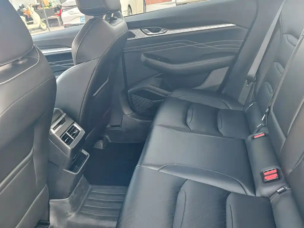Geely Xingrui — миниатюра 14