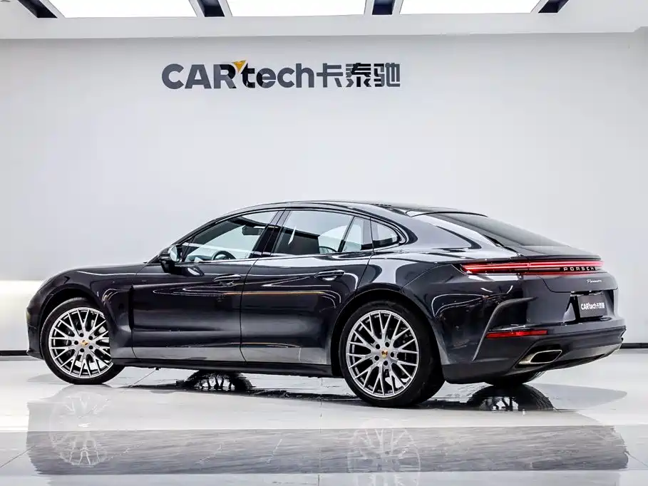 Porsche Panamera — миниатюра 5