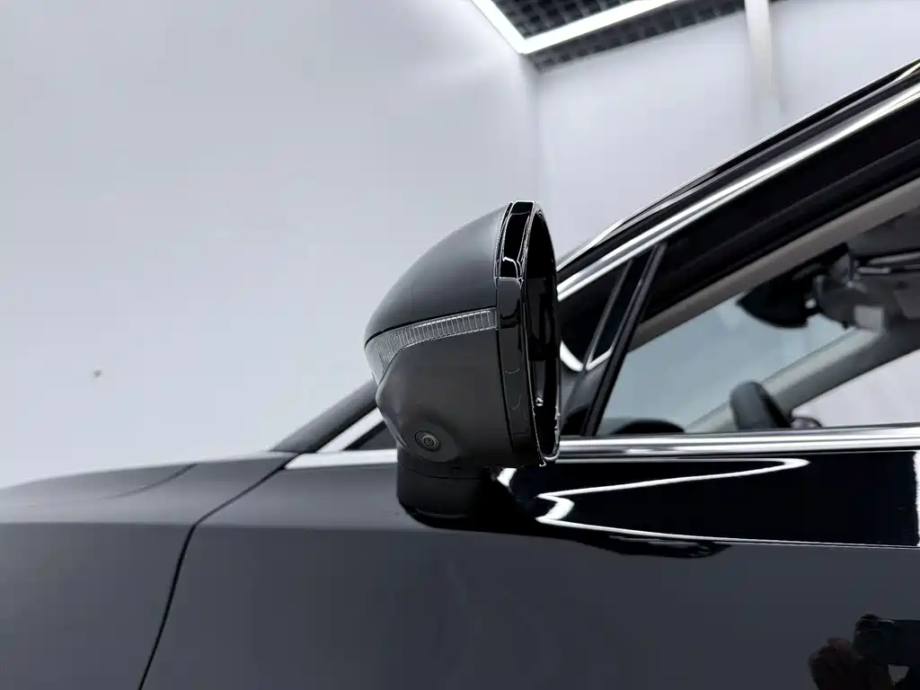 Hongqi Hongqi H5 — миниатюра 16