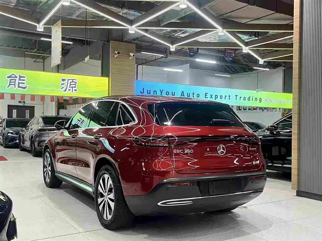 Mercedes-Benz EQC — миниатюра 2