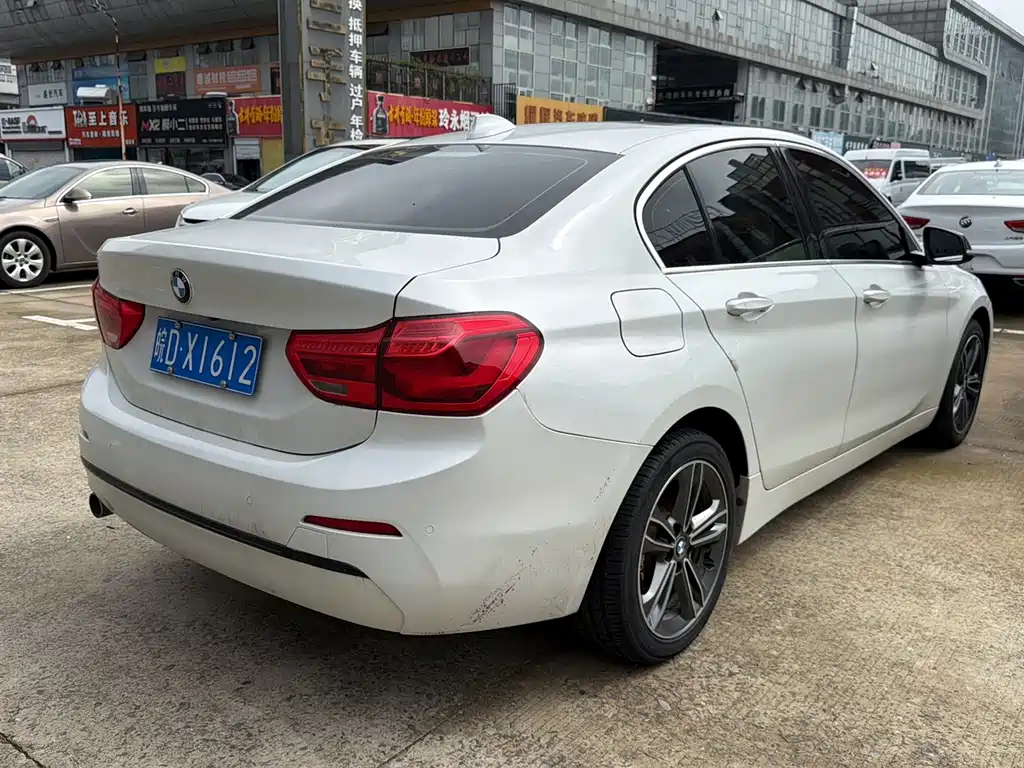 BMW 1 Series - фото 9