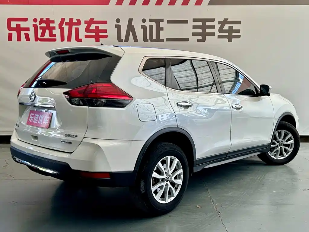 Nissan X-Trail — миниатюра 5