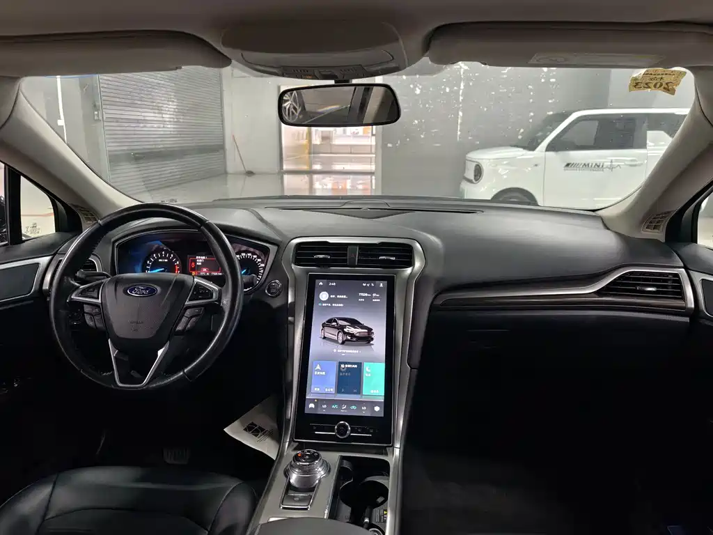 Ford Mondeo — миниатюра 10