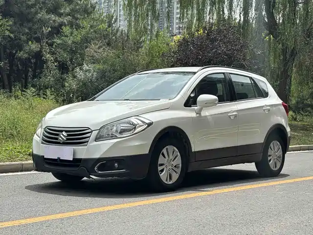 Suzuki S-Cross