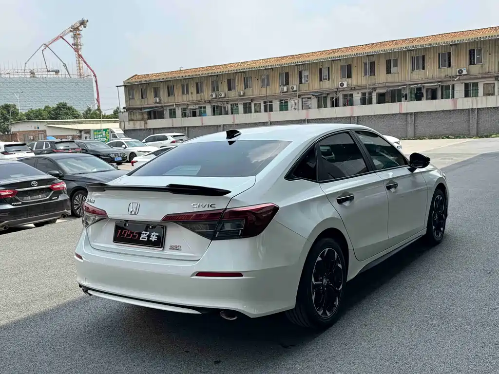 Honda Civic — миниатюра 9