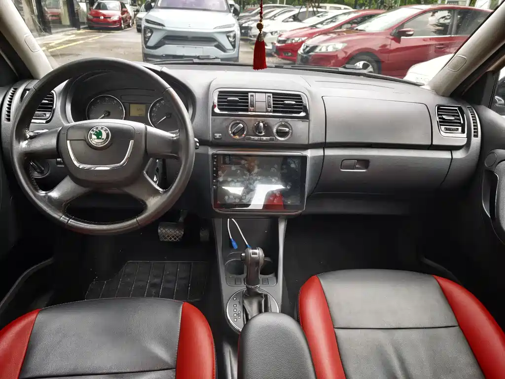 Skoda Fabia — миниатюра 9