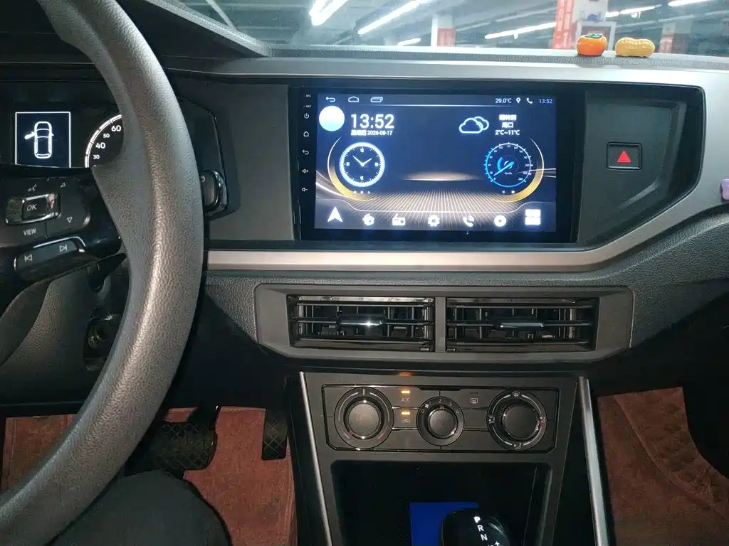 Volkswagen Polo — миниатюра 13