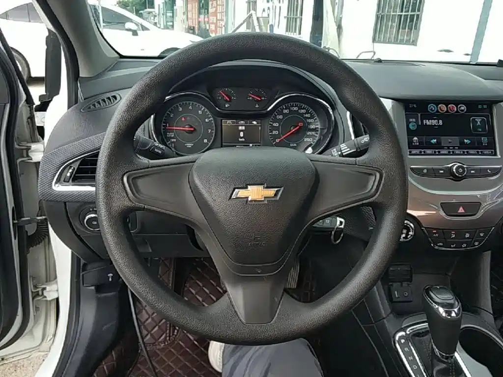 Chevrolet Cruze — миниатюра 11