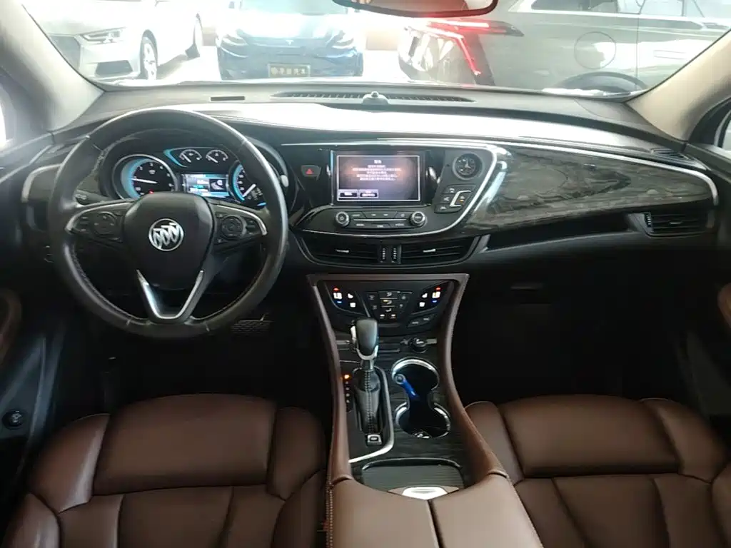 Buick Envision Plus — миниатюра 10