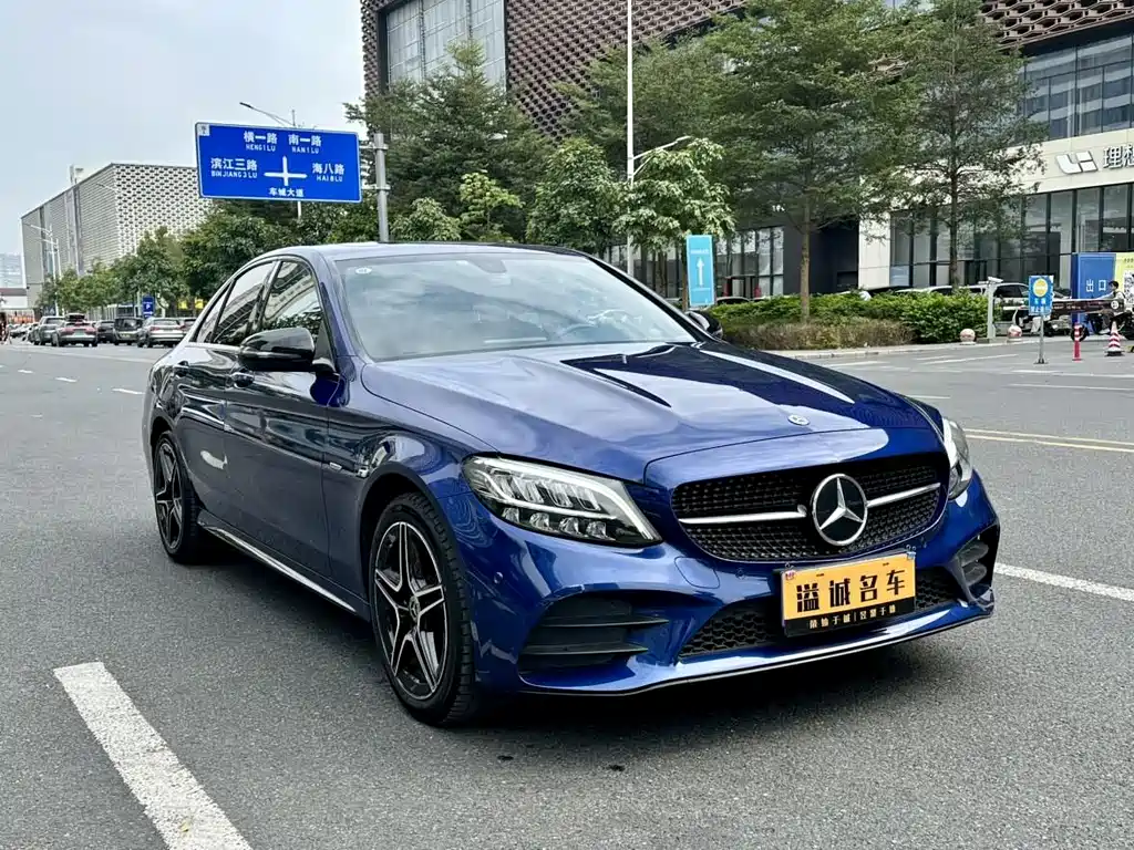 Mercedes-Benz C-Class — миниатюра 3