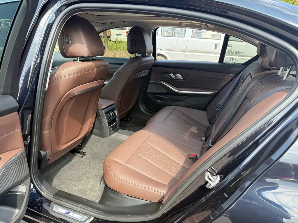 BMW 3 Series — миниатюра 11