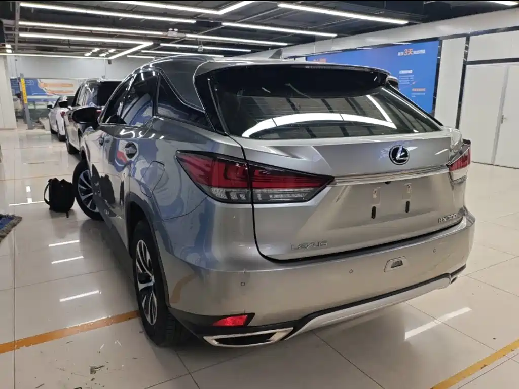 Lexus RX — миниатюра 3