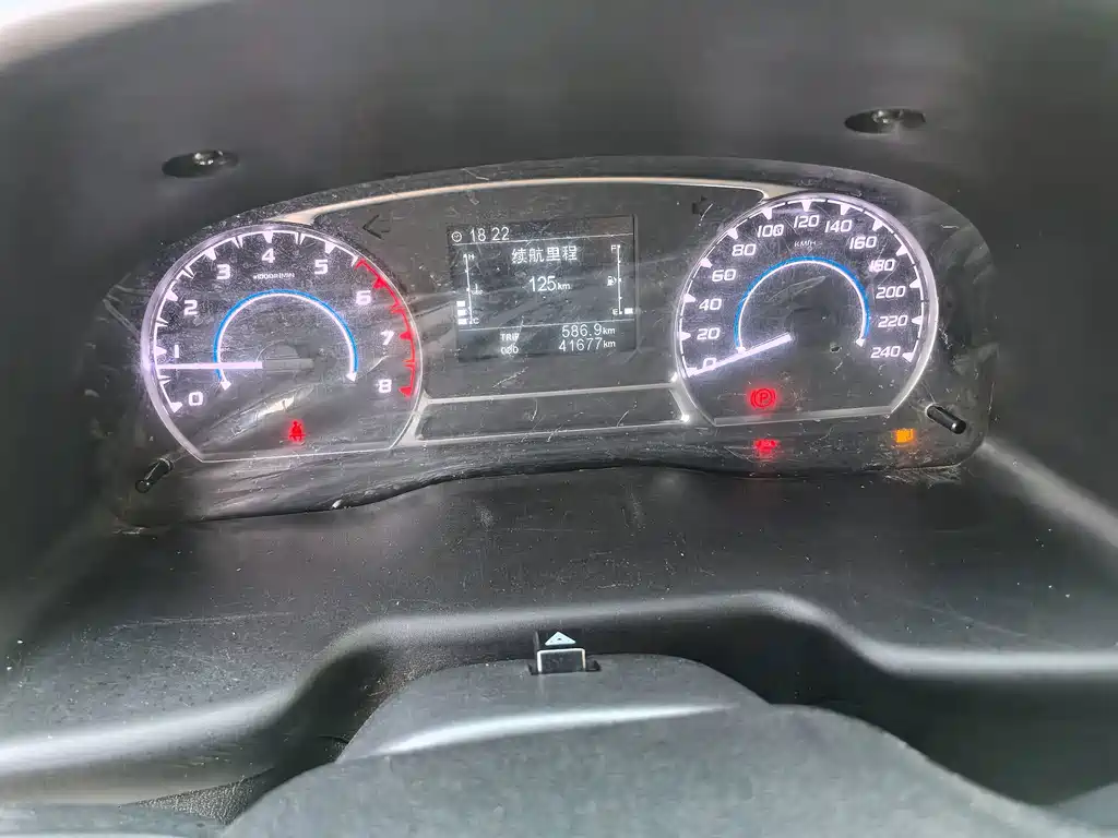 JMC Tesla — миниатюра 12