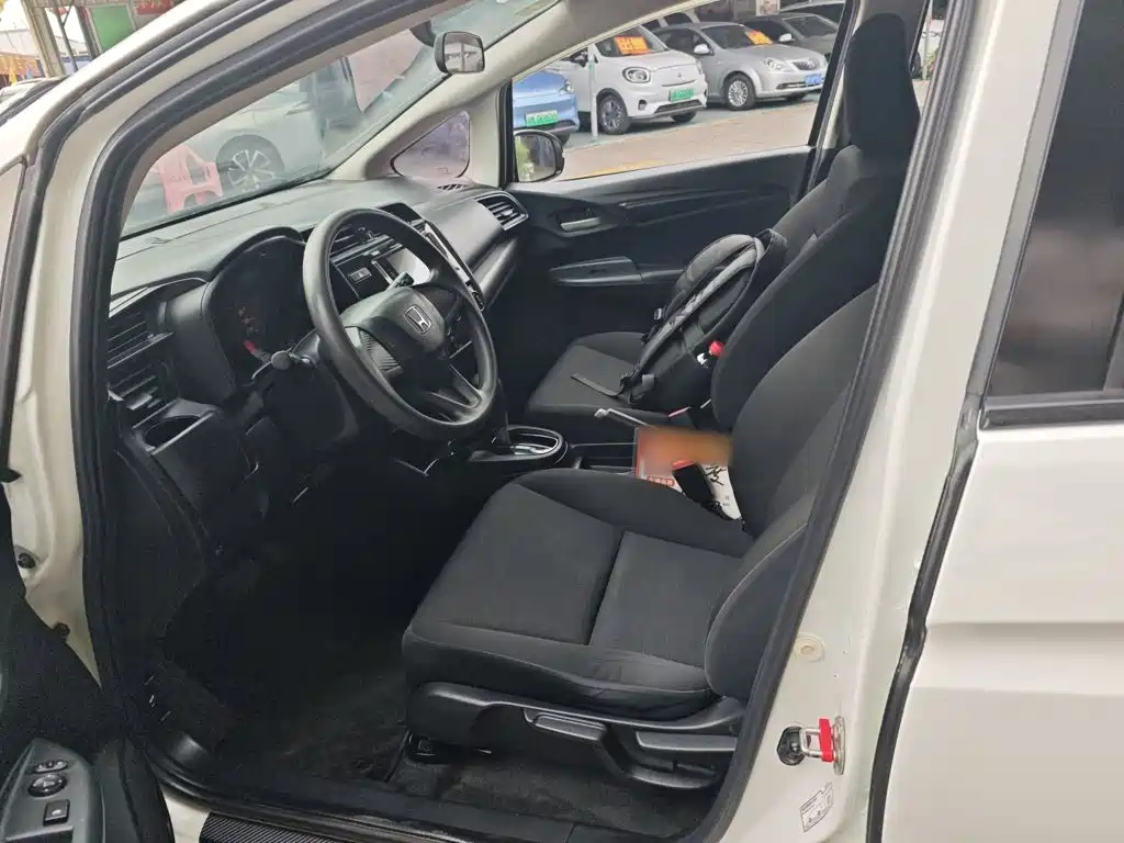 Honda Fit — миниатюра 15