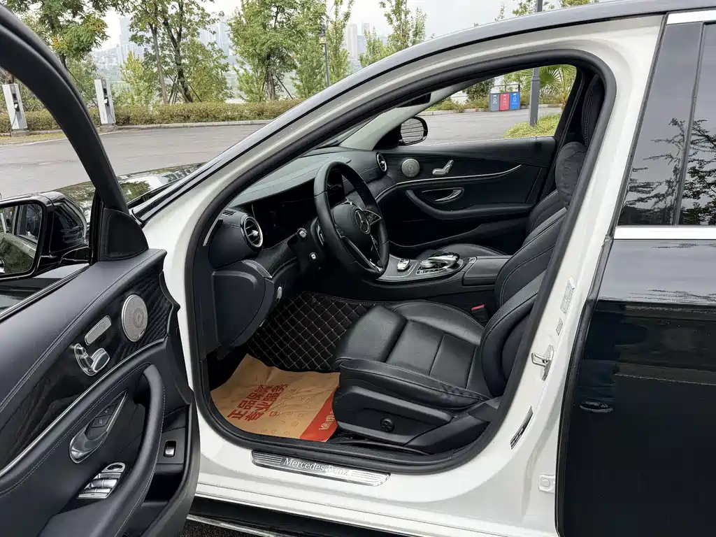 Mercedes-Benz E-Class E 2016 E 200 L Sport