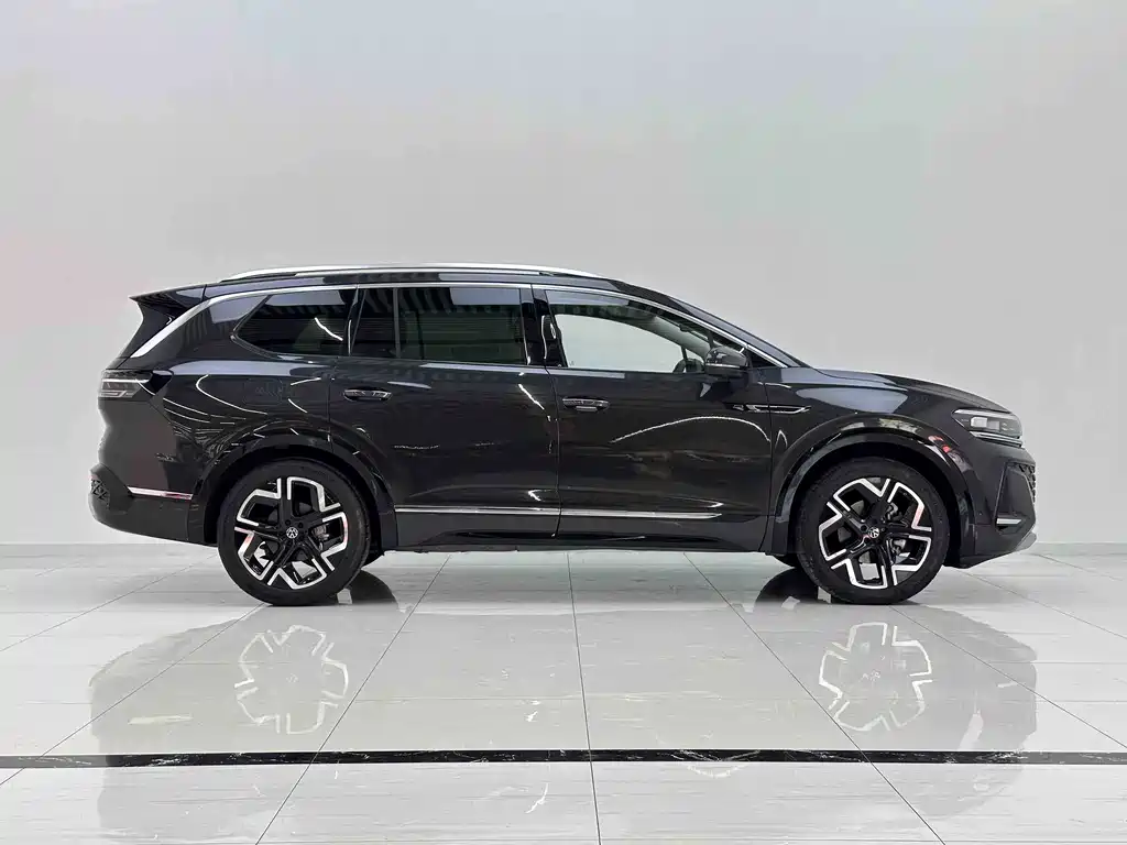 Volkswagen Talagon — миниатюра 7