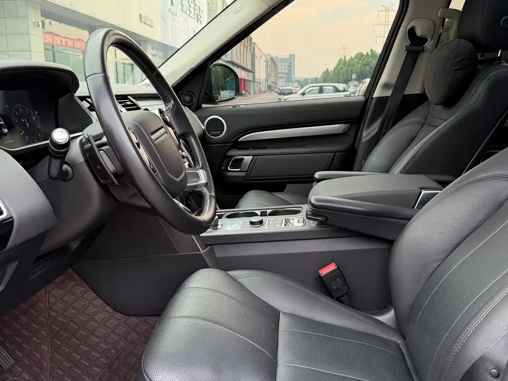 Land Rover Discovery 2020 3.0 SC V6 30