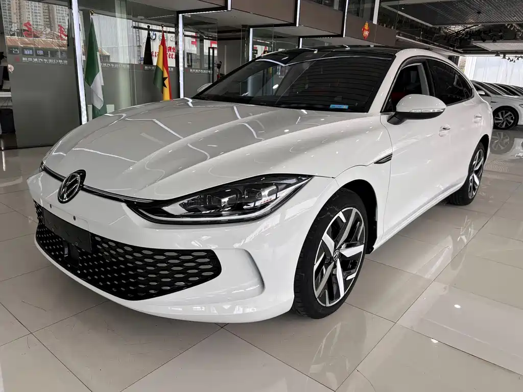 Купить Volkswagen Lamando