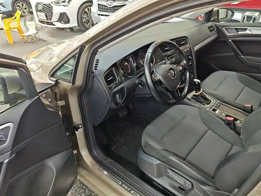 Volkswagen Golf — миниатюра 16