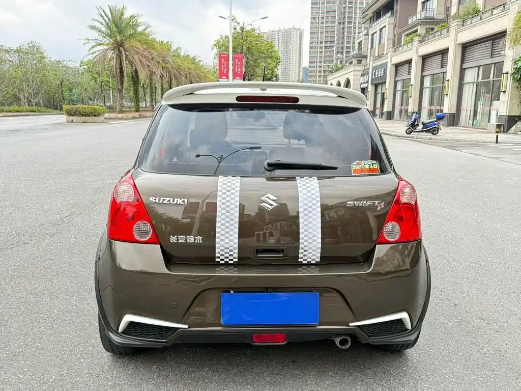 Suzuki Swift — миниатюра 8