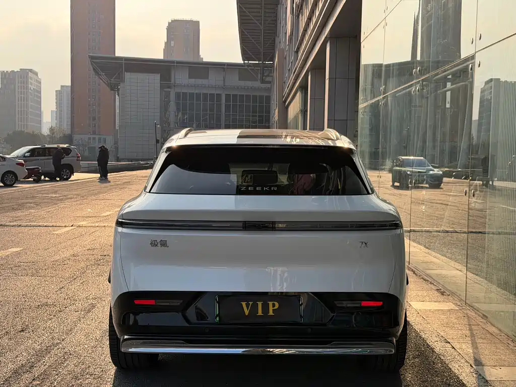 ZEEKR EXTREME KRYPTON 7X