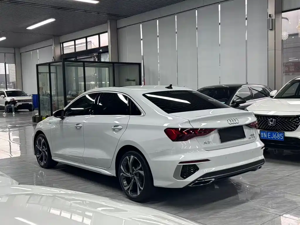 Audi A3 — миниатюра 11