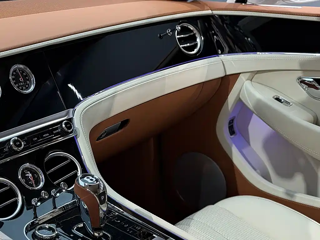 Bentley Continental — миниатюра 6