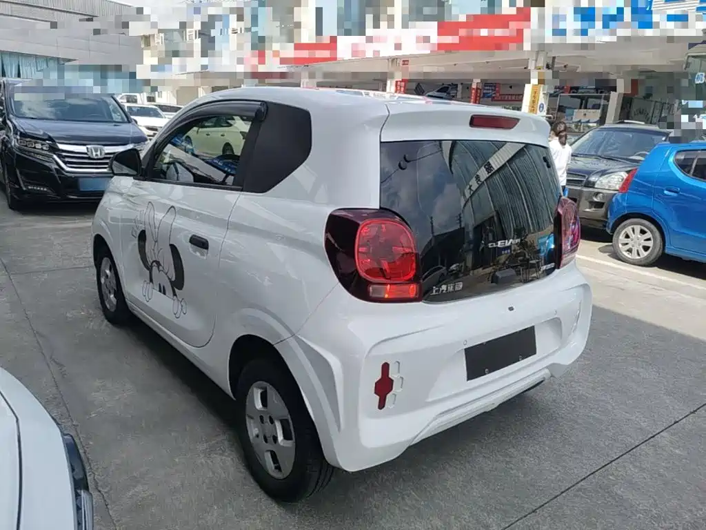 Roewe Clever — миниатюра 5