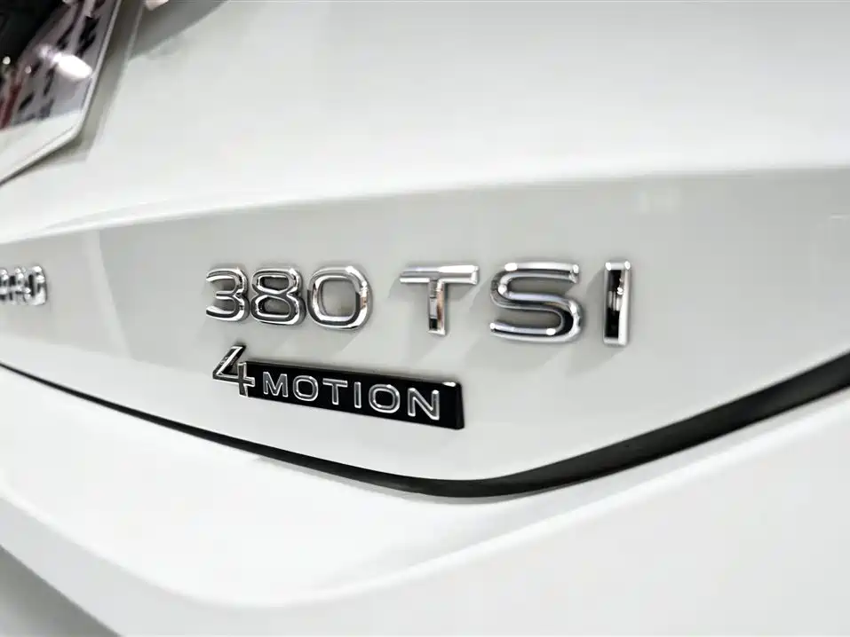 Volkswagen Tiguan L — миниатюра 29