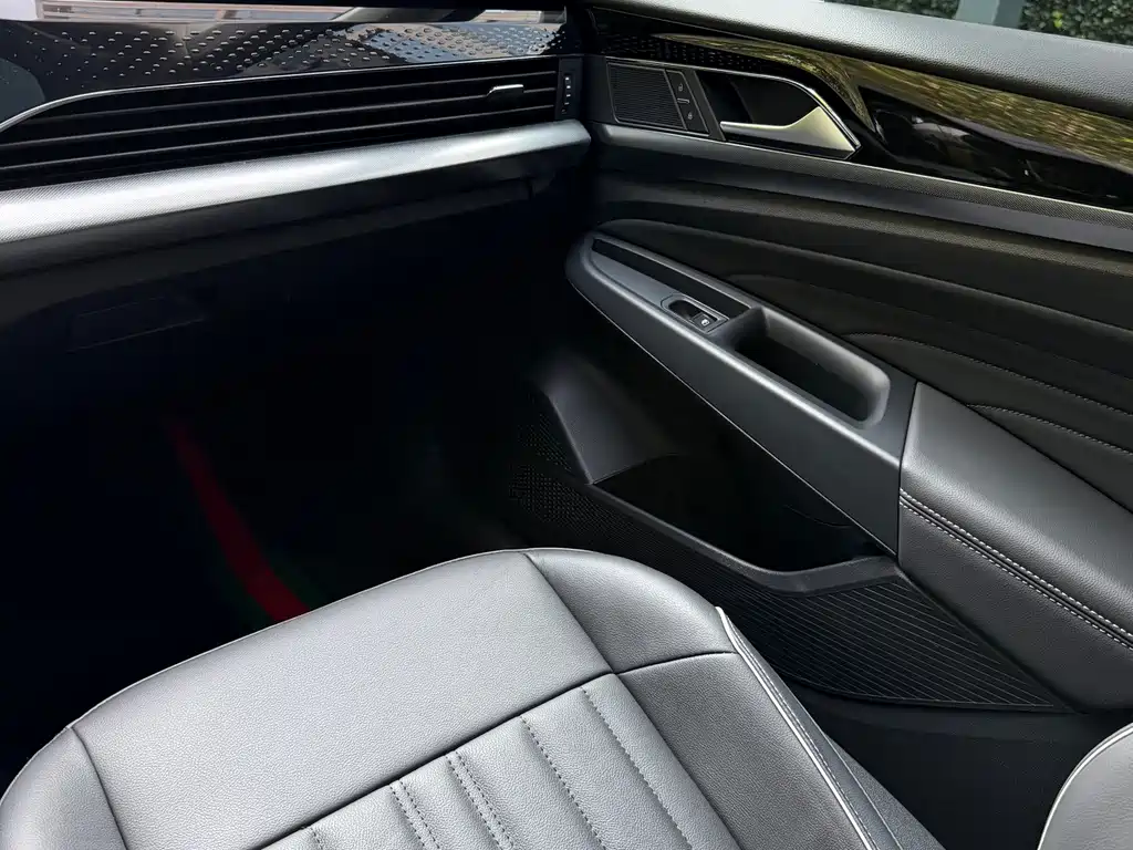 Volkswagen Passat — миниатюра 8