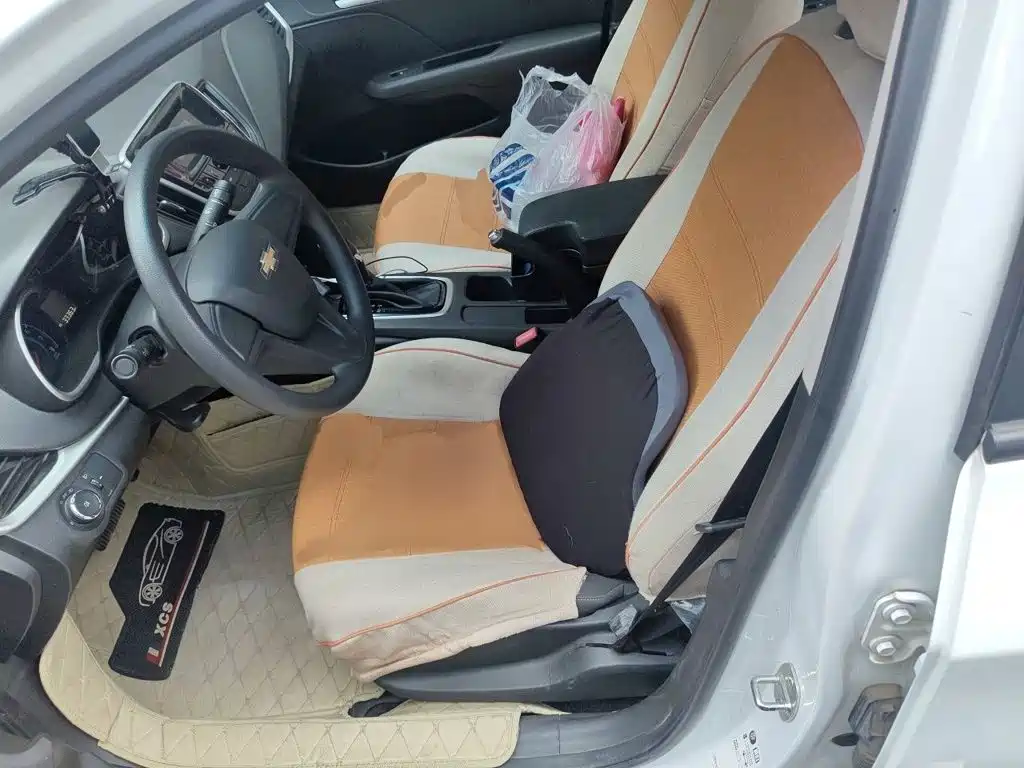 Chevrolet Cavalier — миниатюра 8