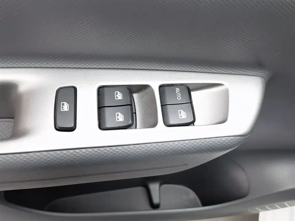 WULING WULING HONGGUANG NEW ENERGY