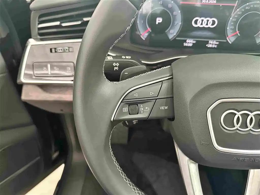 Audi Q7 — миниатюра 8