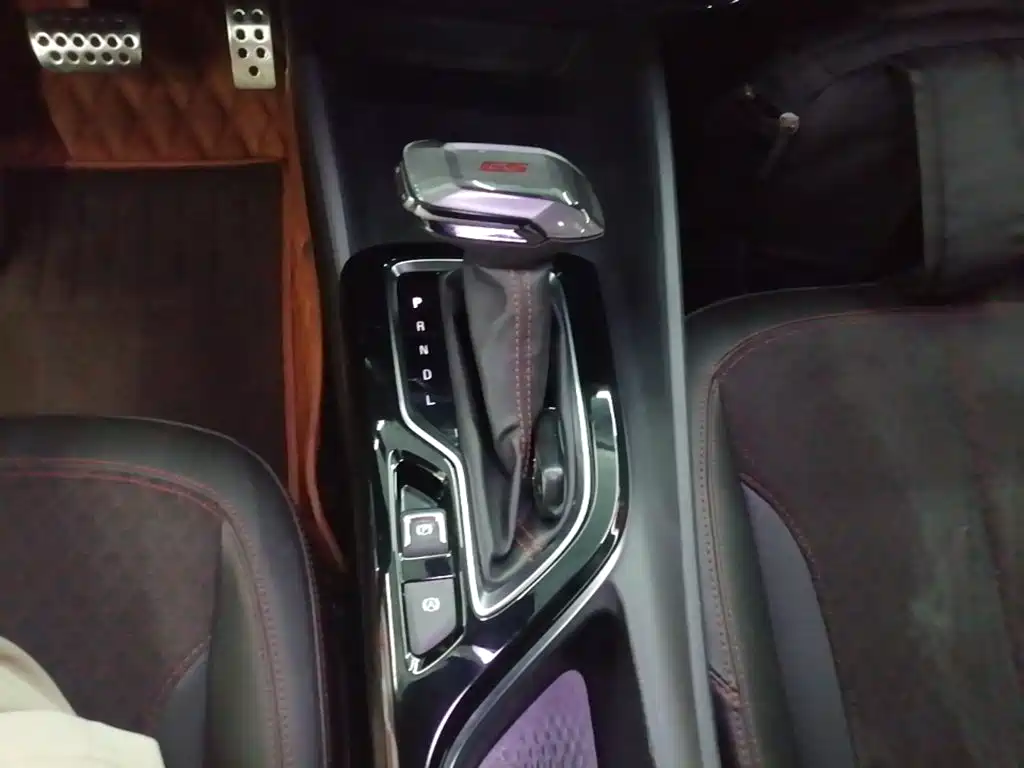 Buick Verano — миниатюра 14