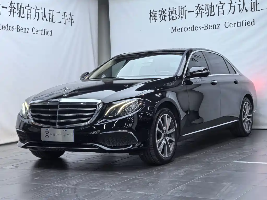 Mercedes-Benz E-Class — миниатюра 2