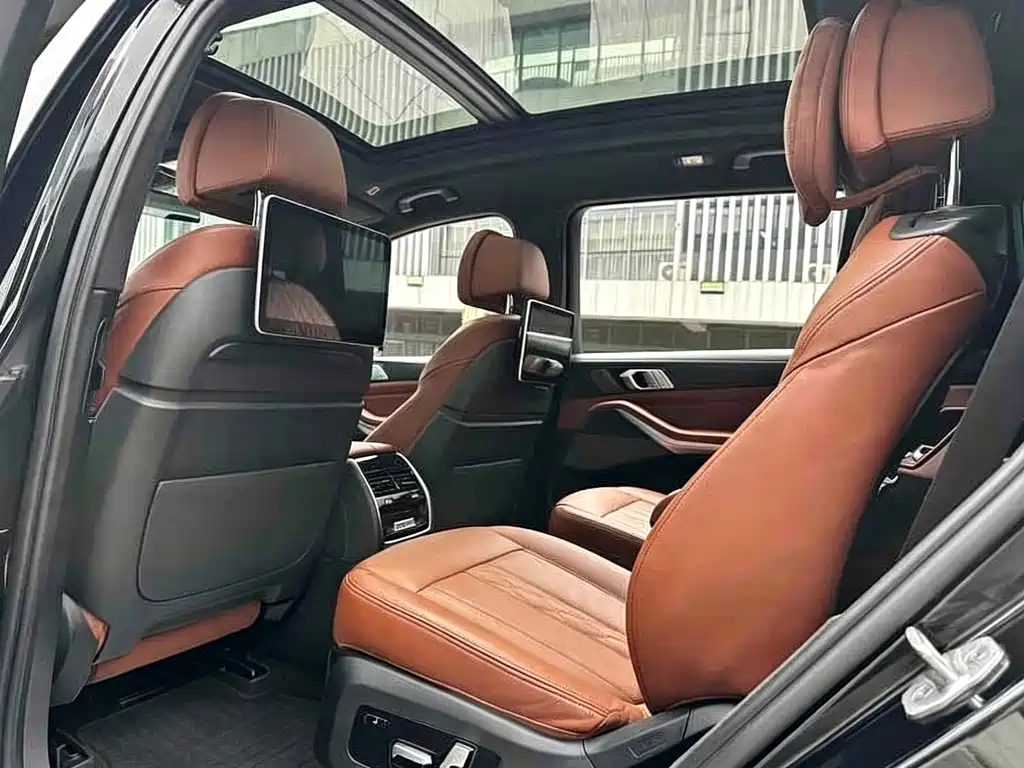 BMW X7 — миниатюра 10