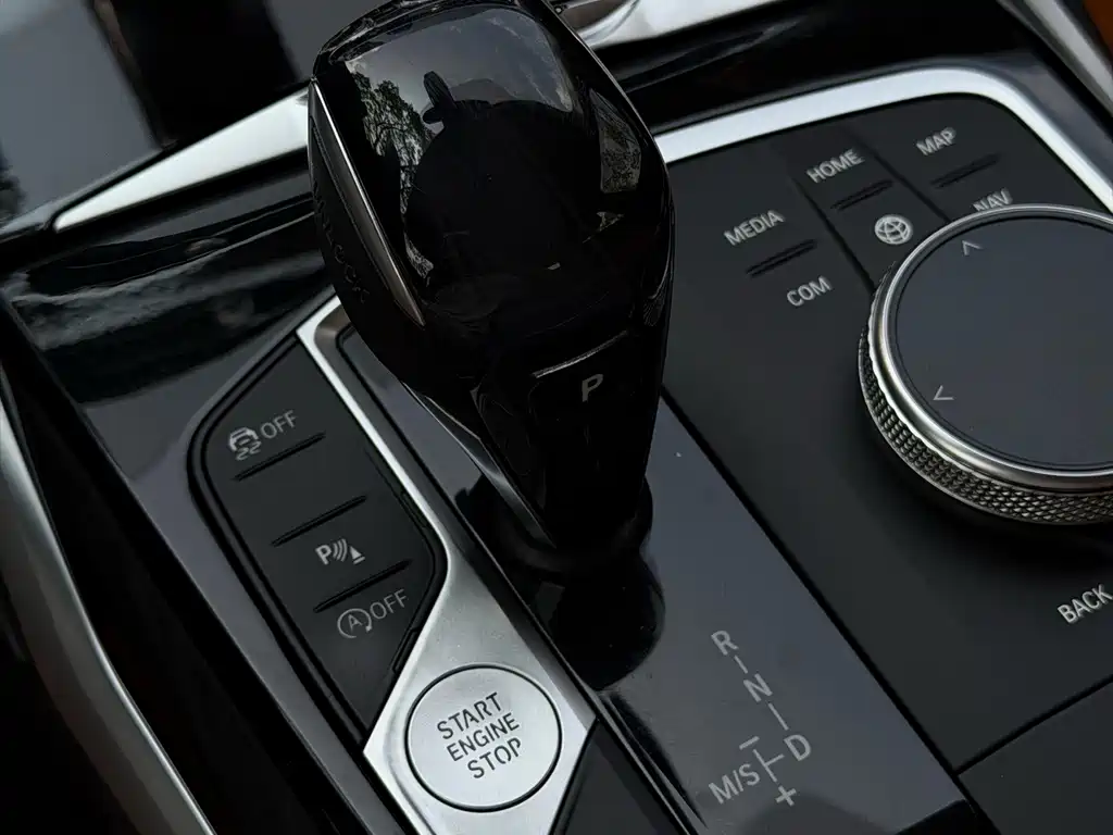 BMW 3 Series — миниатюра 23