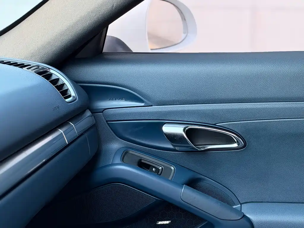Porsche Cayman — миниатюра 11