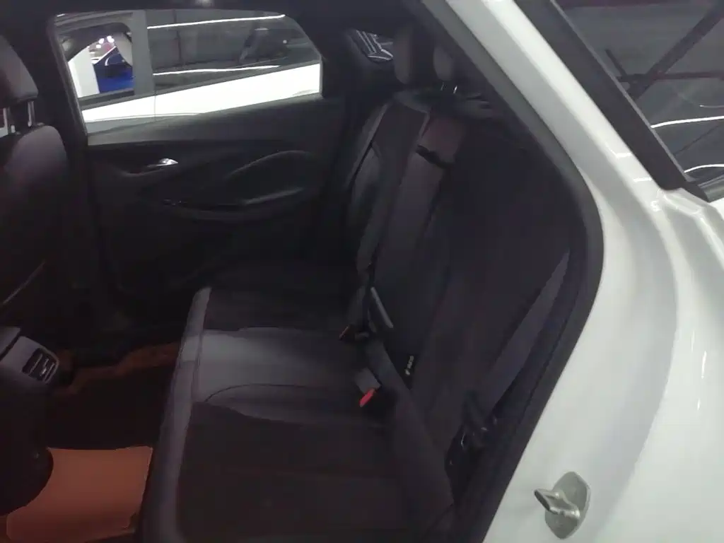 Buick Verano — миниатюра 17
