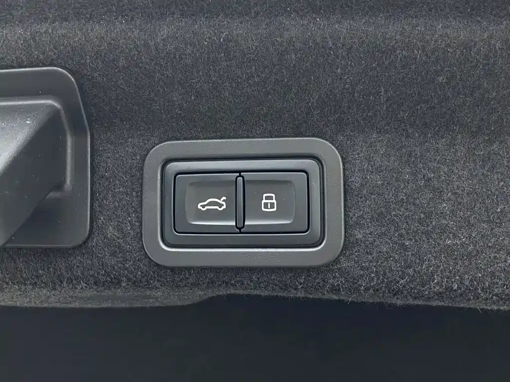 Audi A6L — миниатюра 22