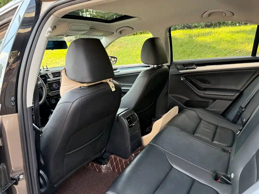 Volkswagen Sagitar — миниатюра 11