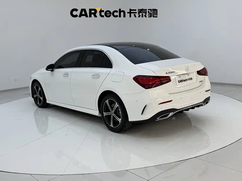 Mercedes-Benz A-Class — миниатюра 7