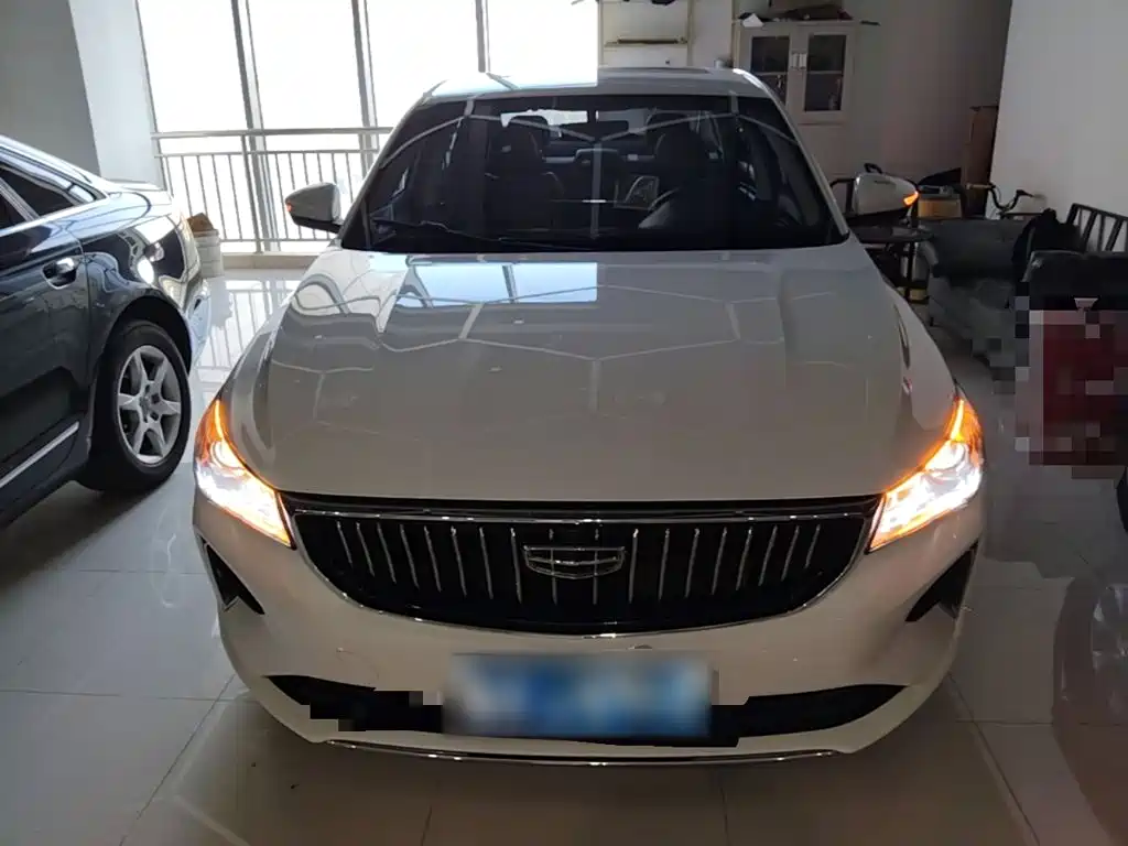 Geely Emgrand — миниатюра 3