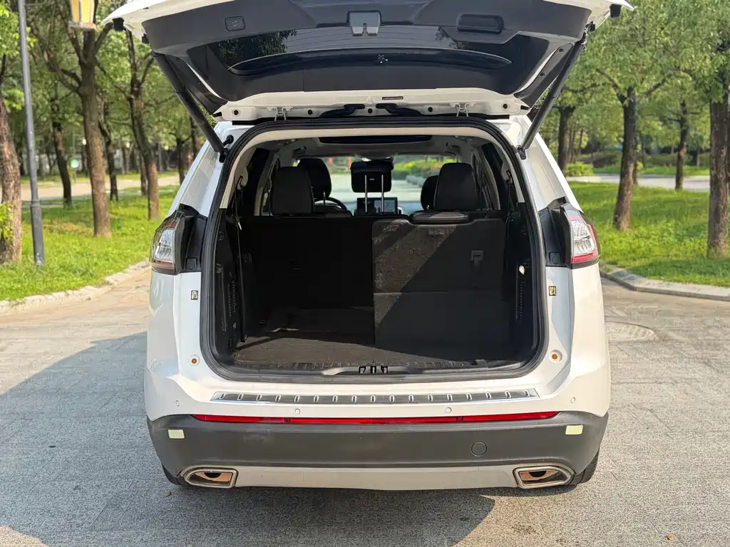 Ford Edge — миниатюра 13