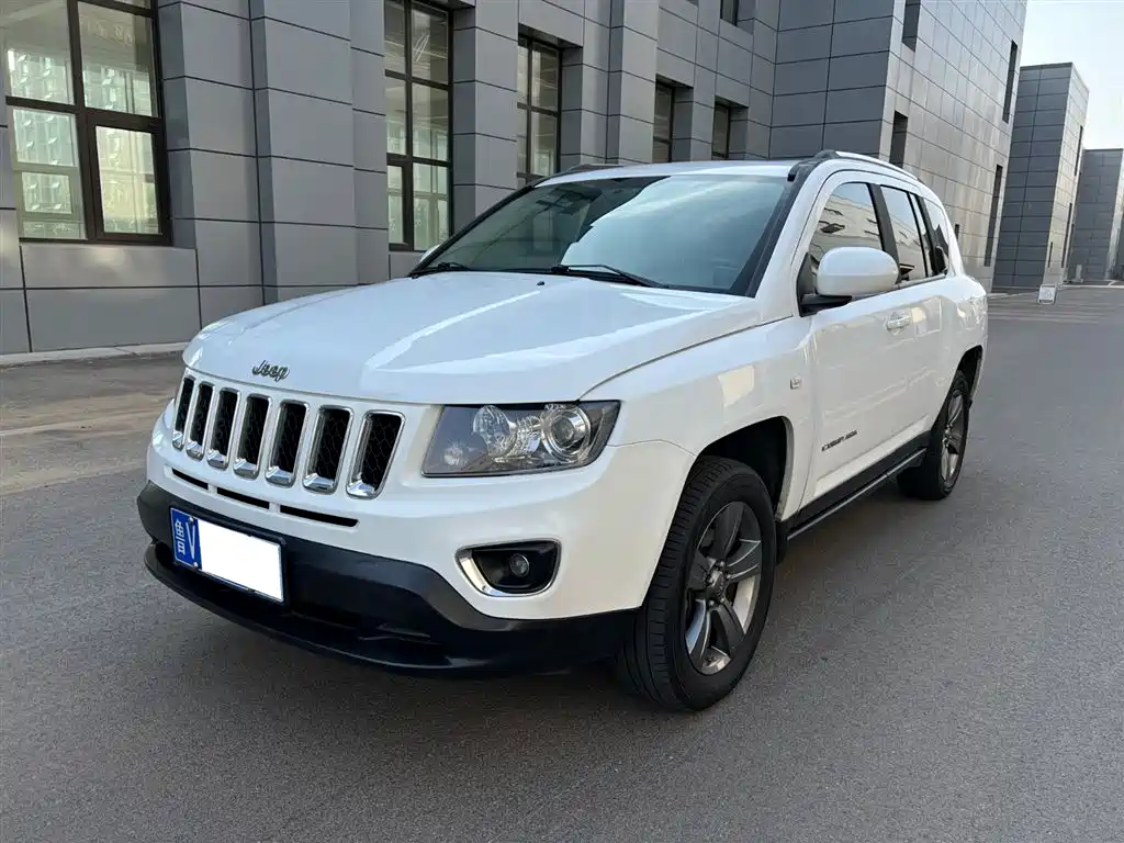 Jeep Compass (Import) 2014