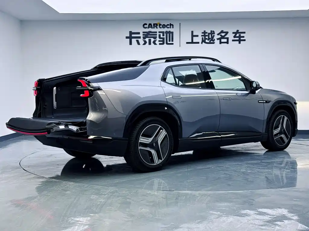 CHANGAN E07