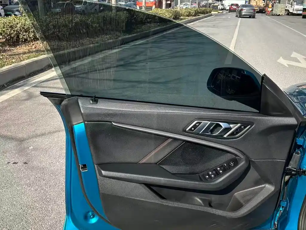 BMW 2 Series (Import) — миниатюра 4