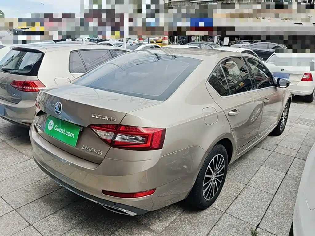 Skoda Octavia — миниатюра 7