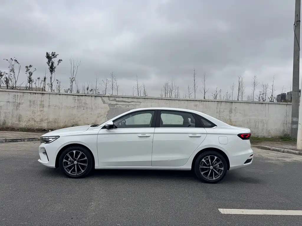 GEELY AUTOMOBILE EMGRAND